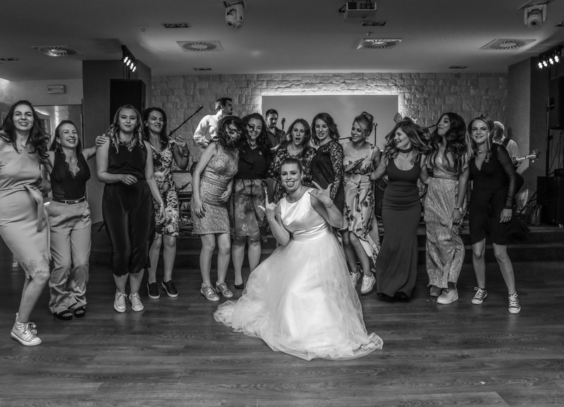 Wedding photos - fotograf za vjenčanja - Fotografiranje i video snimanje vjenčanja Foto Studio Dombay 
